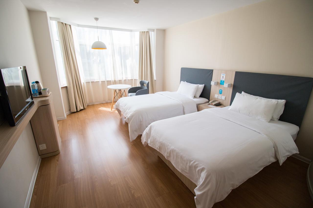 Hanting Hotel Shanghai Chunsha Jinhui Plaza Exterior foto