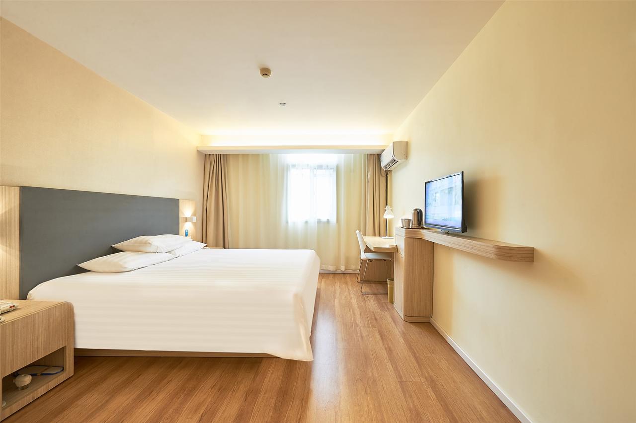 Hanting Hotel Shanghai Chunsha Jinhui Plaza Exterior foto