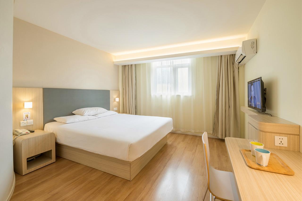 Hanting Hotel Shanghai Chunsha Jinhui Plaza Exterior foto